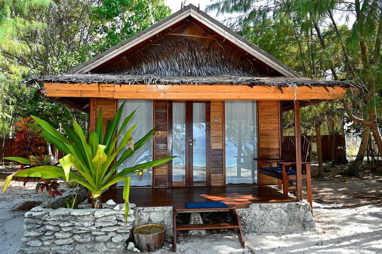 Agusta Eco Resort Pulau Mansuar Exterior foto